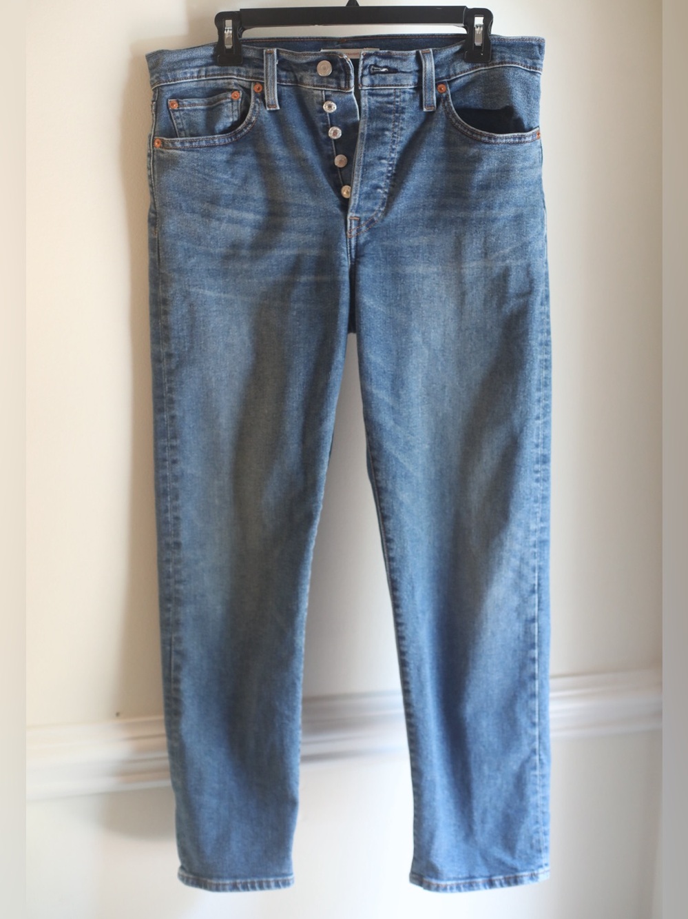 Levi's Women's Wedgie Straight Jeans - Button Fly Medium Blue Wash